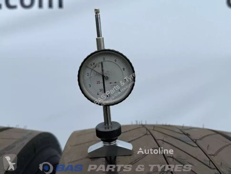 قطع غيار الآليات الثقيلة Goodyear Goodyear...