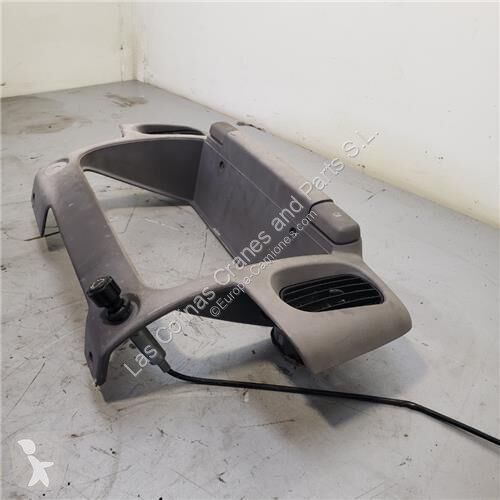 قطع غيار الآليات الثقيلة Nissan Couverture du...