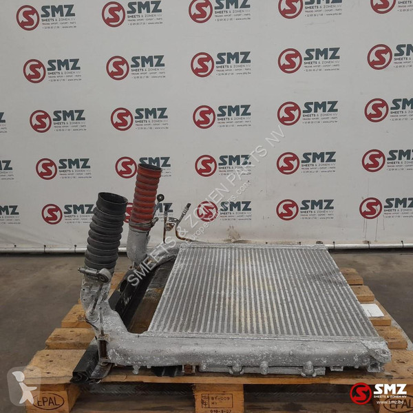 قطع غيار الآليات الثقيلة MAN Occ intercooler MAN