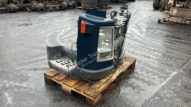 قطع غيار الآليات الثقيلة Volvo HEADLIGHT CORNER...