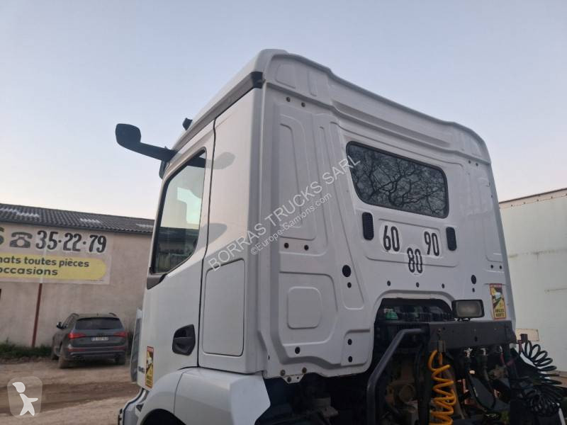قطع غيار الآليات الثقيلة Mercedes