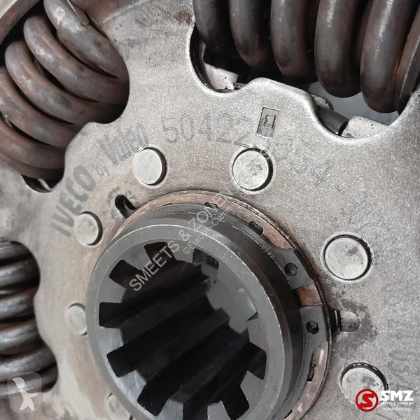 قطع غيار الآليات الثقيلة Iveco Occ...