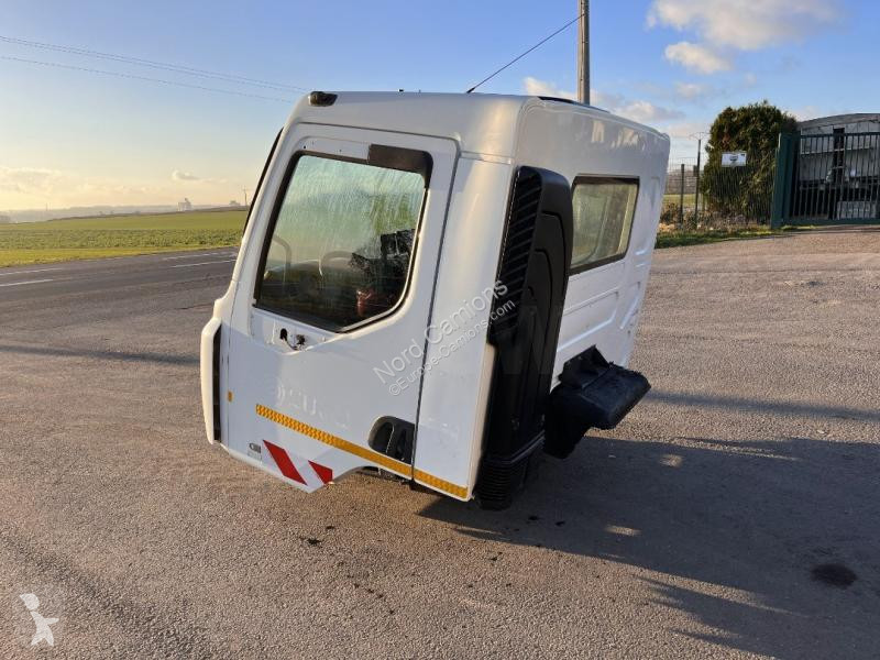 قطع غيار الآليات الثقيلة Renault