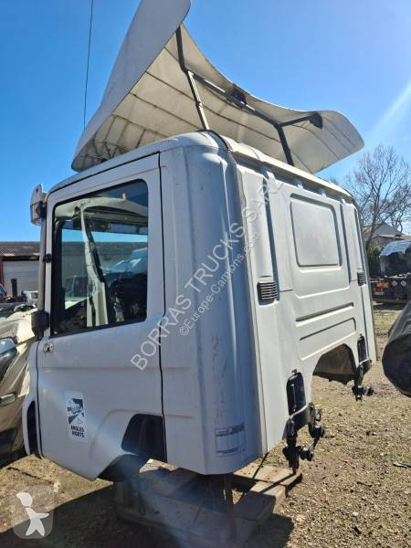 قطع غيار الآليات الثقيلة Scania