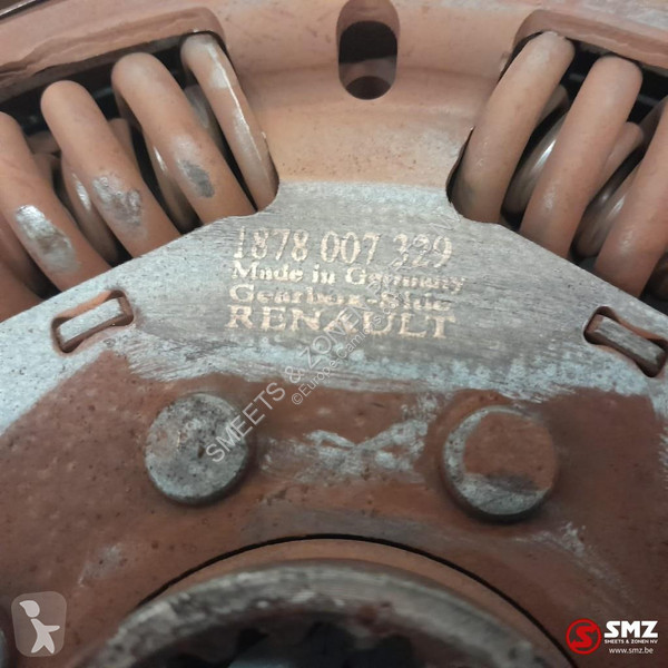 قطع غيار الآليات الثقيلة Renault Occ...