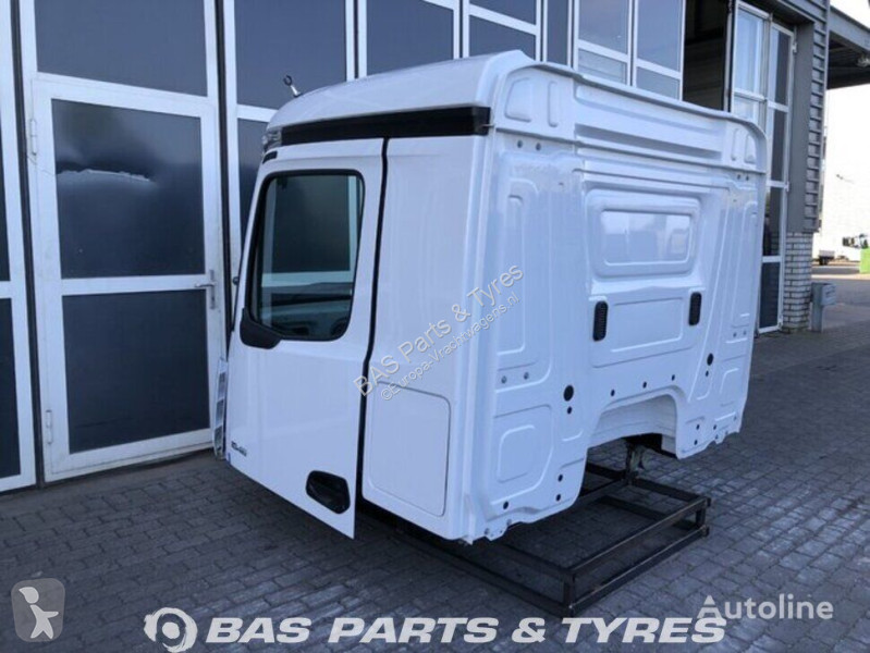 قطع غيار الآليات الثقيلة Mercedes