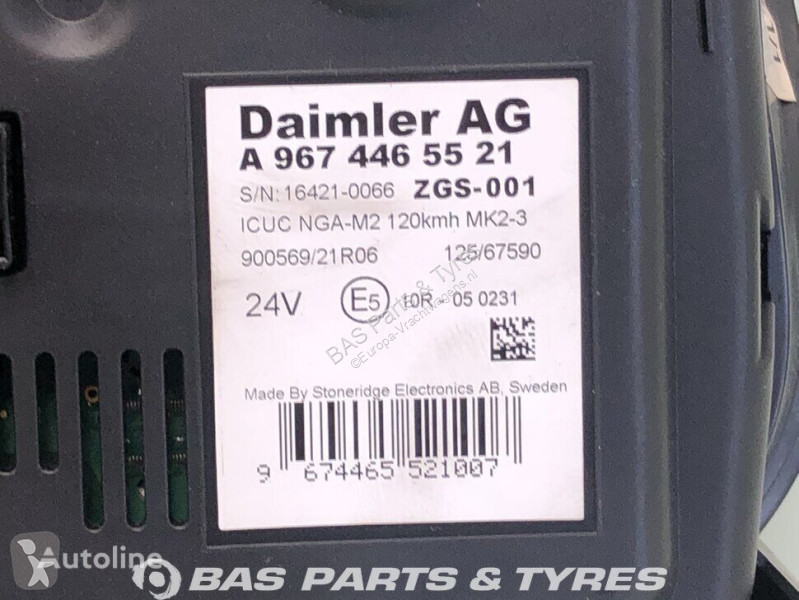 قطع غيار الآليات الثقيلة Mercedes