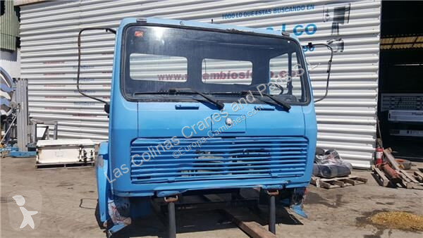 قطع غيار الآليات الثقيلة Mercedes Calandre pour...