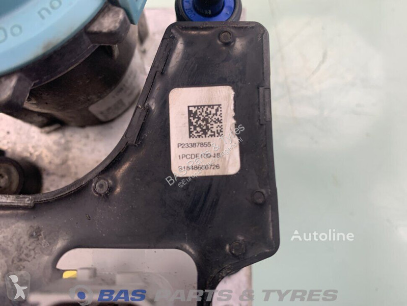 قطع غيار الآليات الثقيلة Renault Adblue pomp