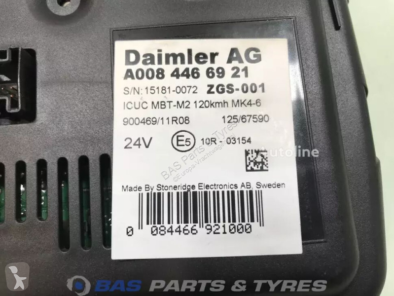 قطع غيار الآليات الثقيلة Mercedes