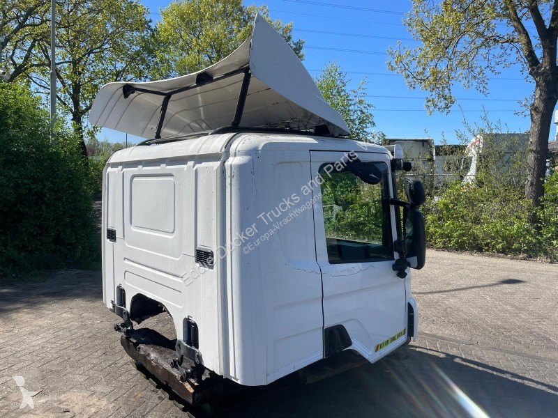 قطع غيار الآليات الثقيلة Scania CABIN CP16-...