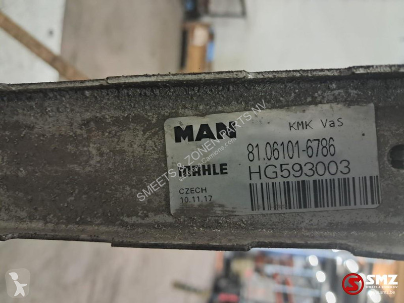قطع غيار الآليات الثقيلة MAN Occ radiator D2066...
