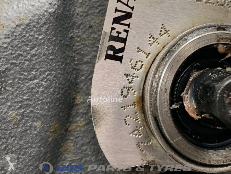 قطع غيار الآليات الثقيلة Renault T-Serie Right