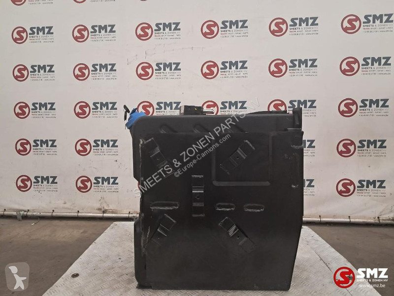 قطع غيار الآليات الثقيلة Ford Occ AdBlue tank +...