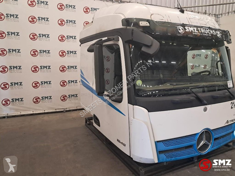قطع غيار الآليات الثقيلة Mercedes Occ Cabine...