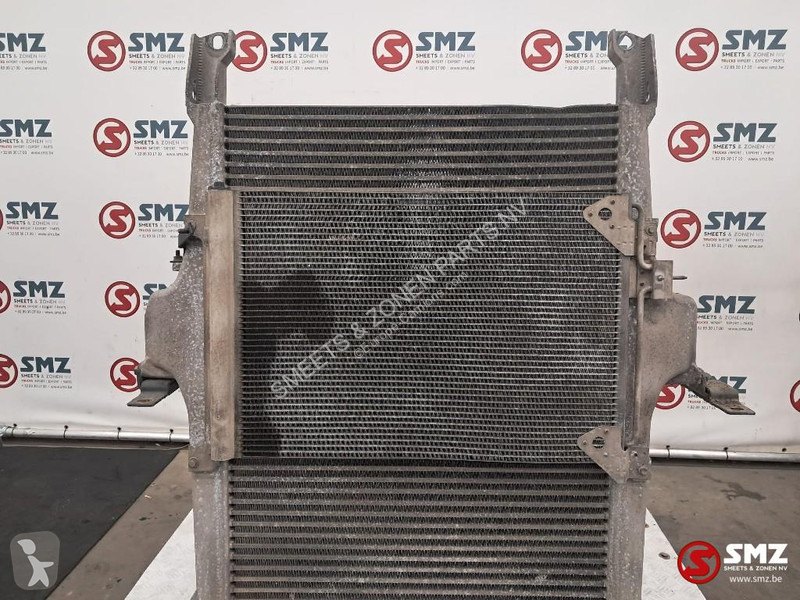 قطع غيار الآليات الثقيلة Iveco Occ intercooler...