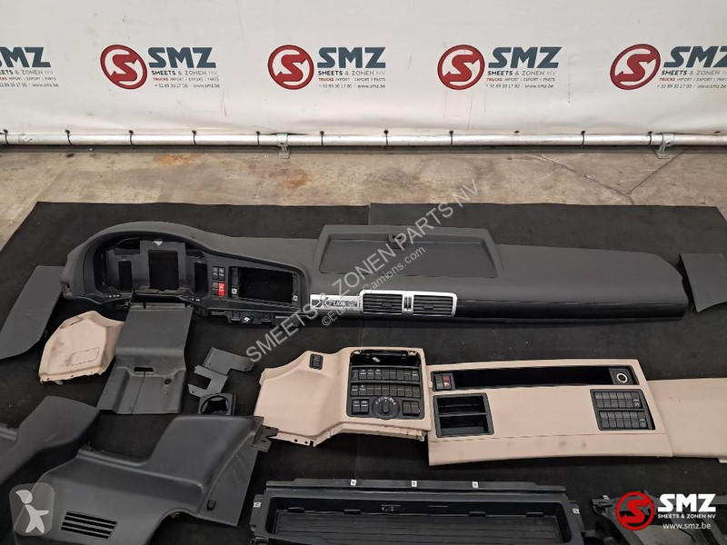 قطع غيار الآليات الثقيلة MAN Occ dashbordset...