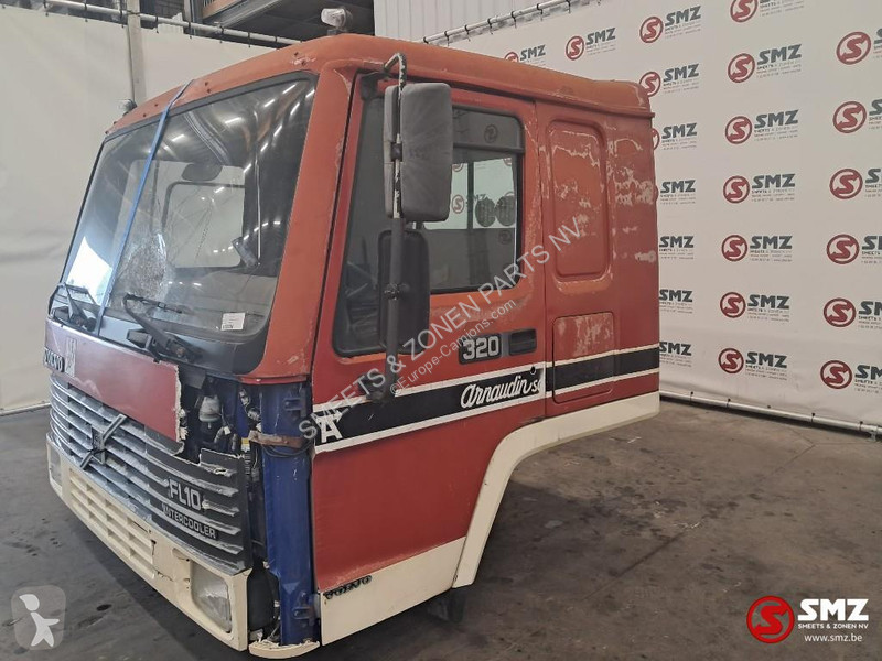 قطع غيار الآليات الثقيلة Volvo Occ Cabine Volvo