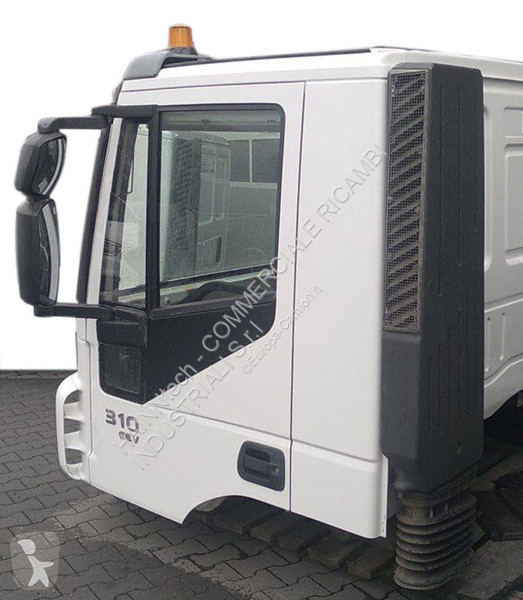 Pezzi di ricambio per mezzi pesanti Iveco...