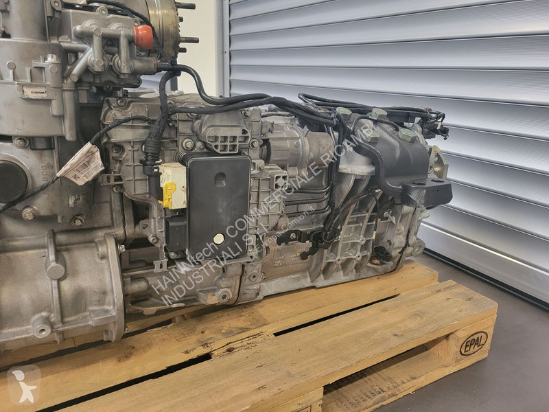 قطع غيار الآليات الثقيلة Mercedes - Arocs