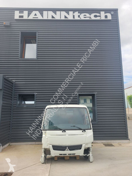 قطع غيار الآليات الثقيلة Mitsubishi Fuso 