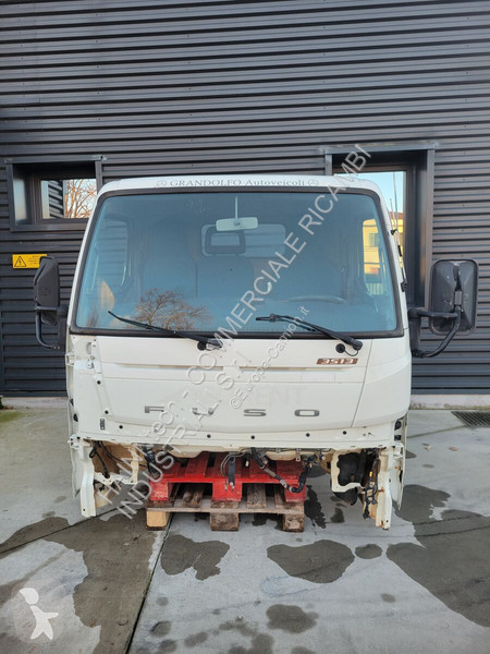 Pezzi di ricambio per mezzi pesanti Mitsubishi...