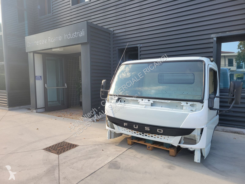 قطع غيار الآليات الثقيلة Mitsubishi Fuso CANTER...