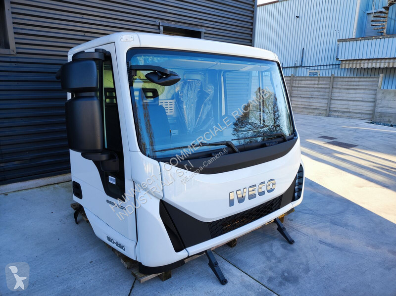 قطع غيار الآليات الثقيلة Iveco Day Cab