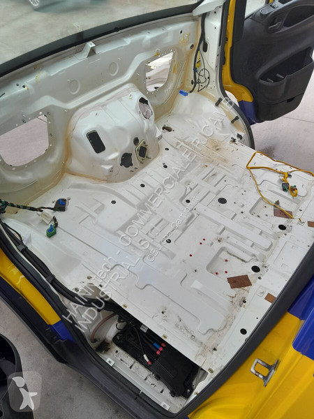 قطع غيار الآليات الثقيلة Iveco DAILY EURO 6...