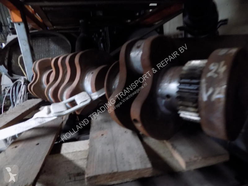 قطع غيار الآليات الثقيلة Mercedes krukas MB V8