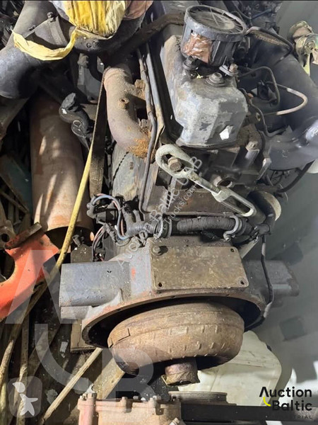 قطع غيار الآليات الثقيلة  engine
