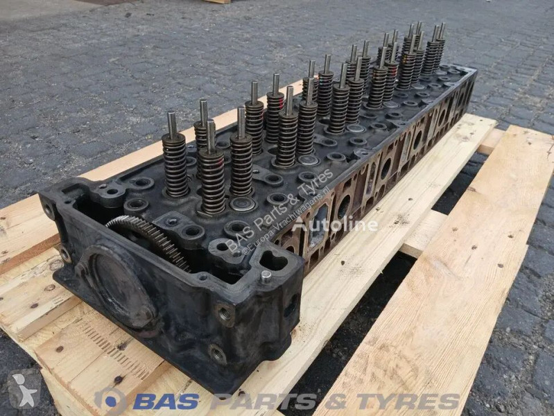 قطع غيار الآليات الثقيلة Mercedes Cylinderhead...