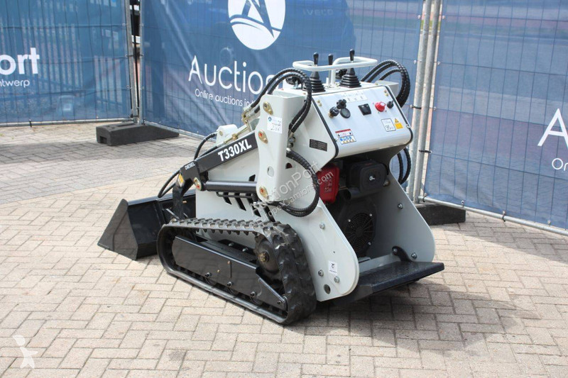Nakladač  T330XL