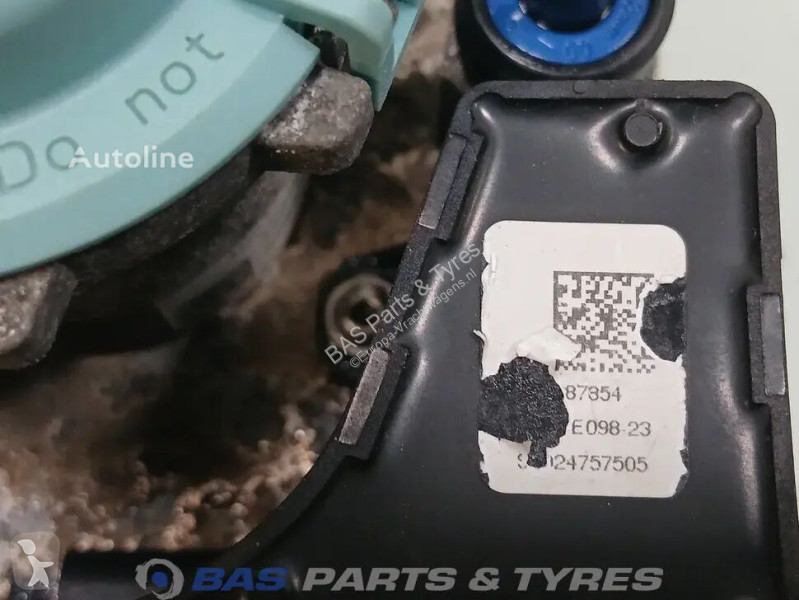 Pezzi di ricambio per mezzi pesanti Volvo...
