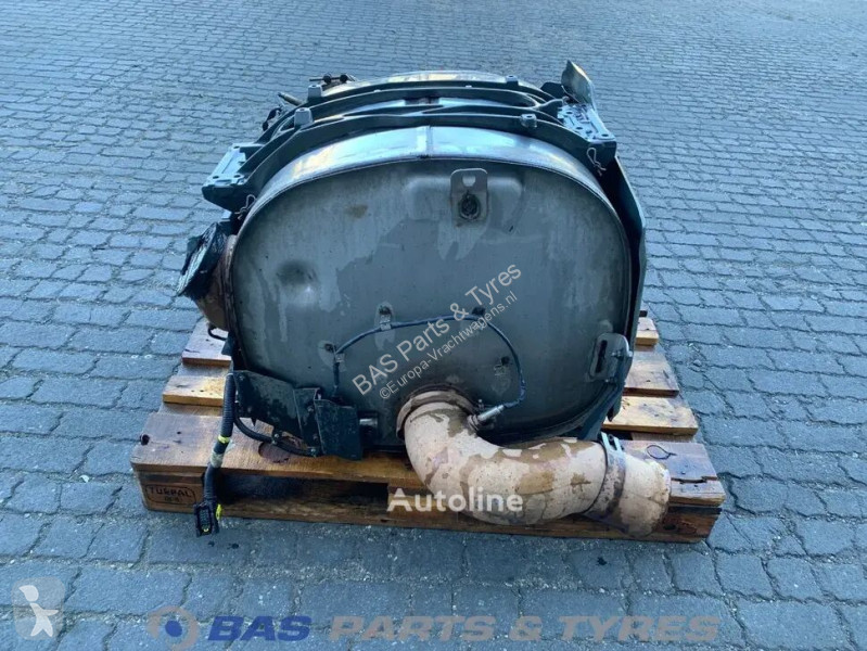 قطع غيار الآليات الثقيلة Volvo Silencer