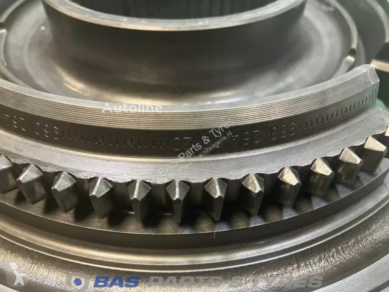 Pezzi di ricambio per mezzi pesanti Mercedes...