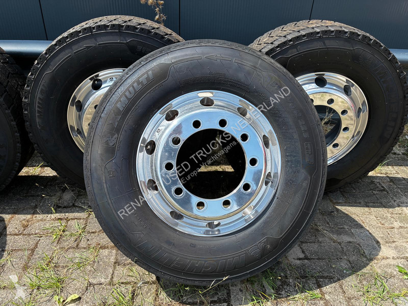 Pièces poids lourds  Alu velgen complete set...