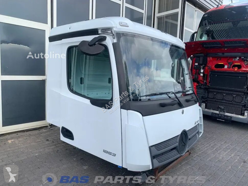 قطع غيار الآليات الثقيلة Mercedes