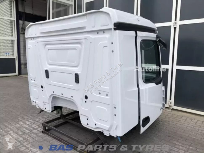 قطع غيار الآليات الثقيلة Mercedes