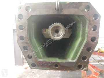 John Deere 6520