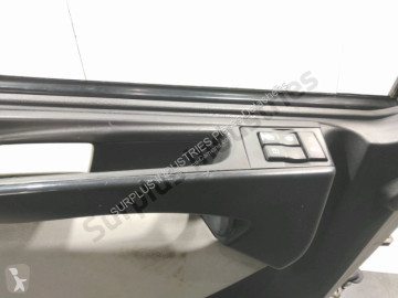 Dveře Volvo
