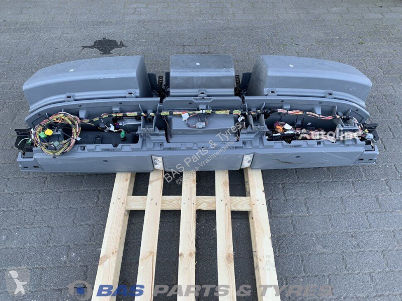 Запчасти для грузовика Renault Storage space