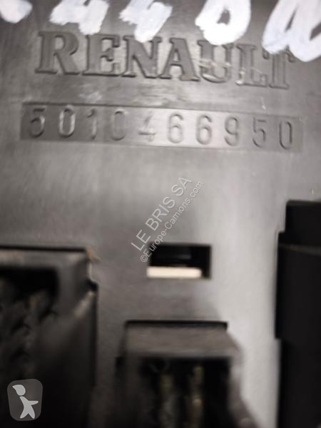 Vrachtwagenonderdelen Renault  BOITE A FUSIBLE