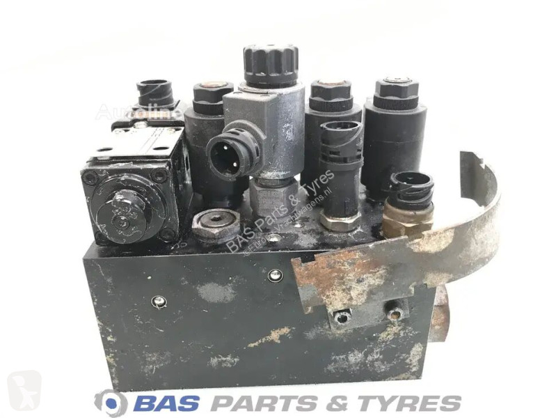 قطع غيار الآليات الثقيلة TRW Control valve DAF