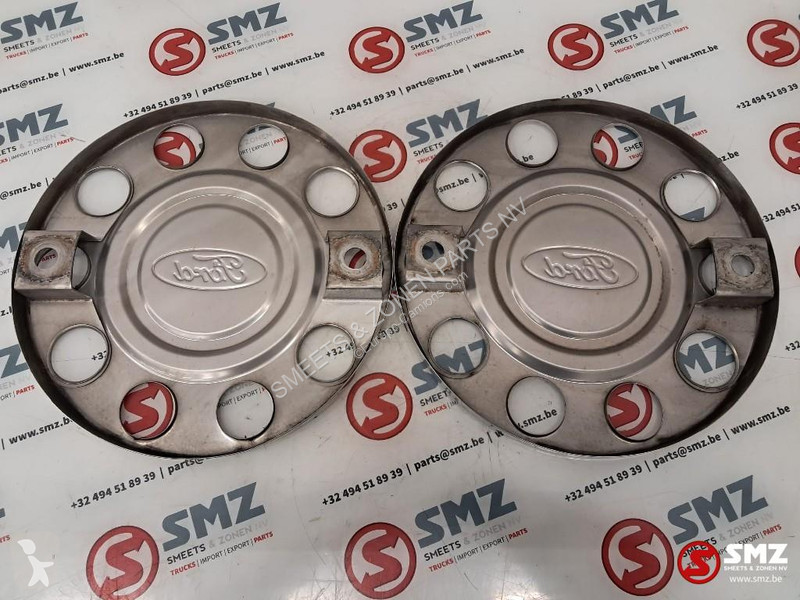 Ford Occ set van 2 wieldoppen Ford truck part