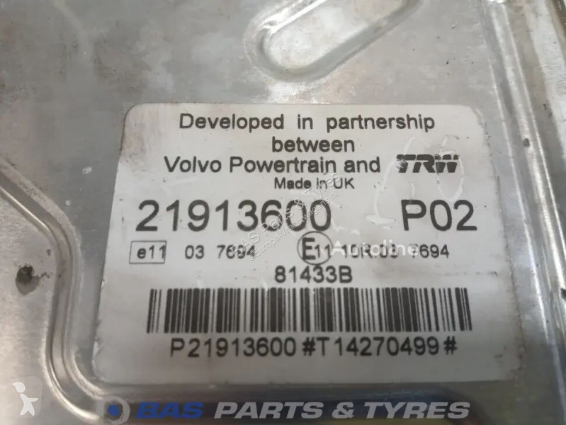 Renault Engine management ECU truck part