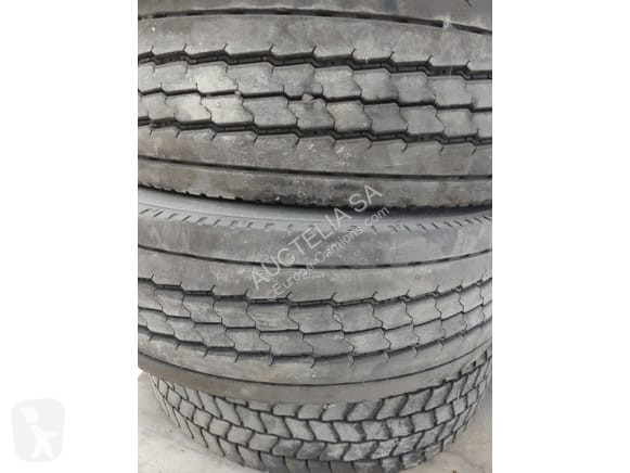 Teherautó-alkatrészek  235/75 R17,5