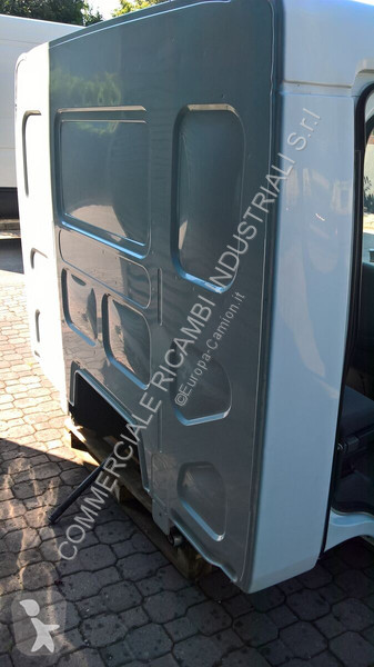 قطع غيار الآليات الثقيلة Renault PREMIUM...