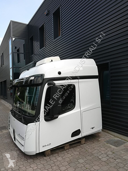 قطع غيار الآليات الثقيلة Mercedes ACTROS 2500...