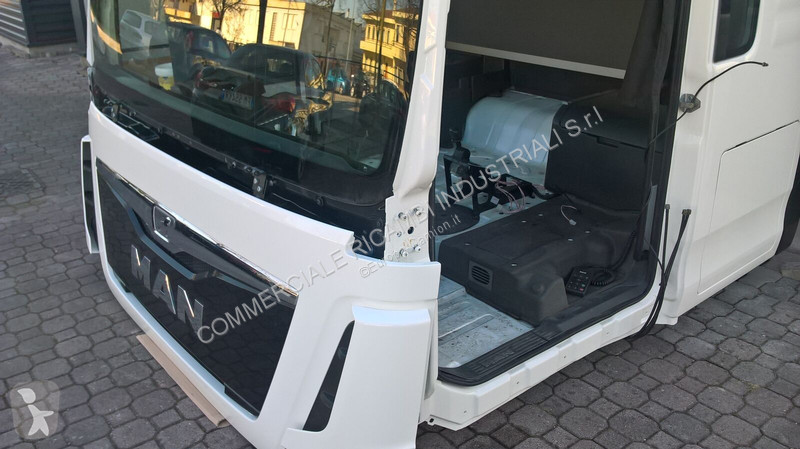 قطع غيار الآليات الثقيلة MAN XLX EURO 6